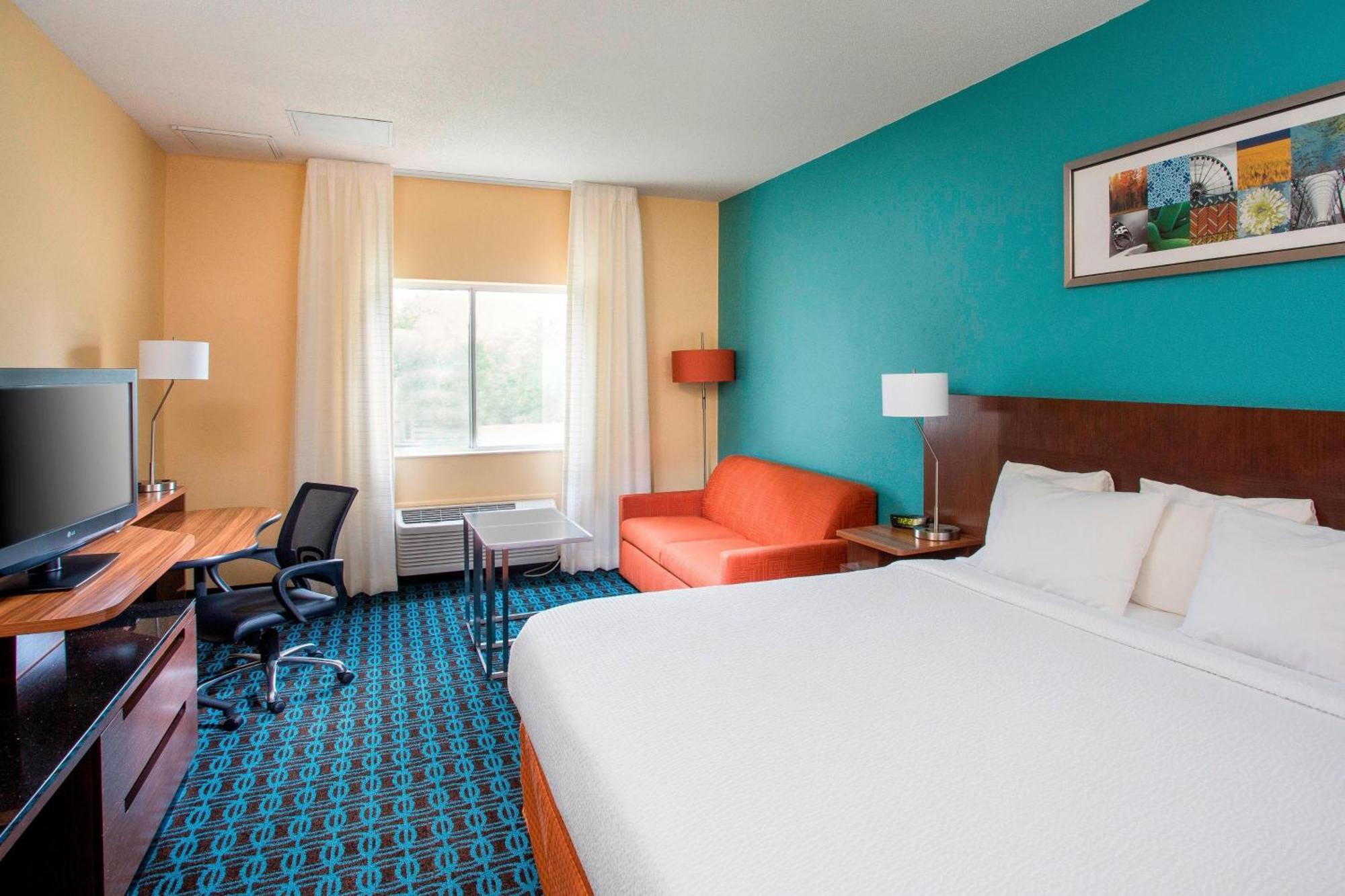 Fairfield Inn & Suites By Marriott Quincy Exterior photo