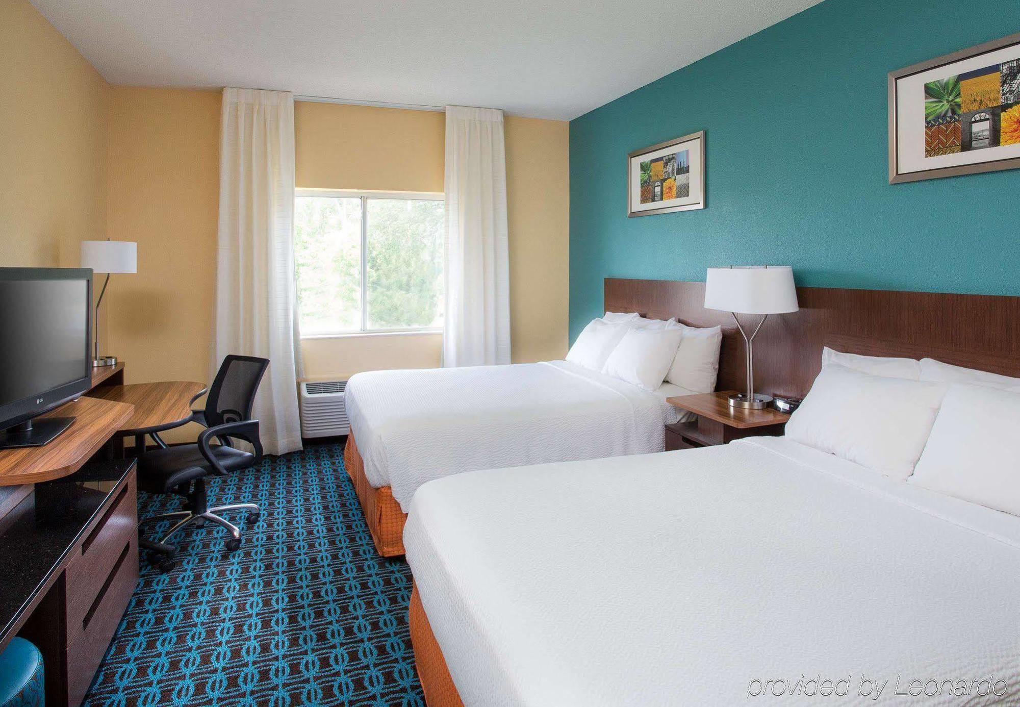 Fairfield Inn & Suites By Marriott Quincy Exterior photo